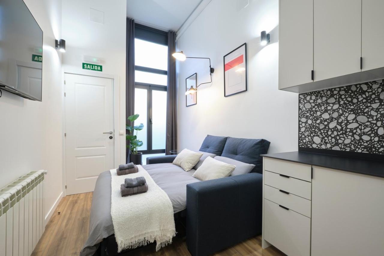 Acacias Apartments - City Centre マドリード エクステリア 写真